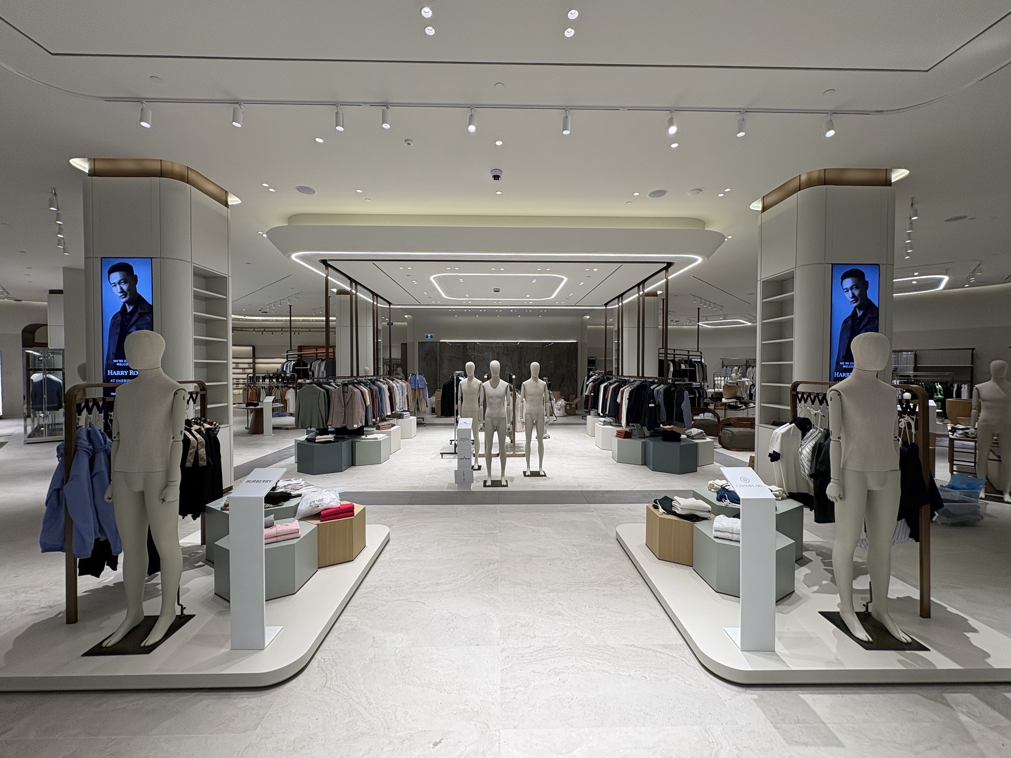 Harry Rosen at Oakridge Park · Main retail floor and ceiling details